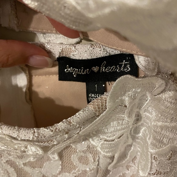 White Lace Two-Piece Set Size 1 Wedding Bride - Picture 7 of 10